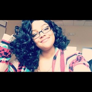 Meet your Posher, Monique